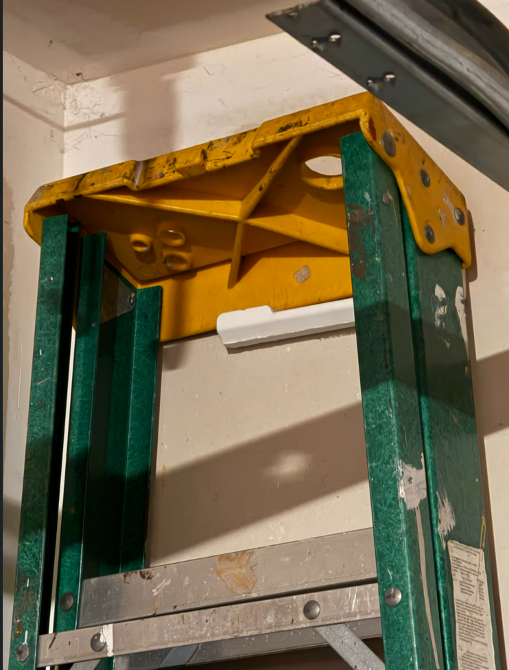 Low-Profile Ladder Hanger